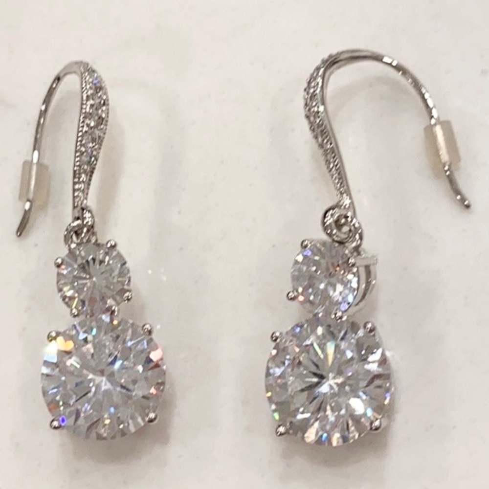 Diamond drop Fashion Earrings (cubic Zirconia)